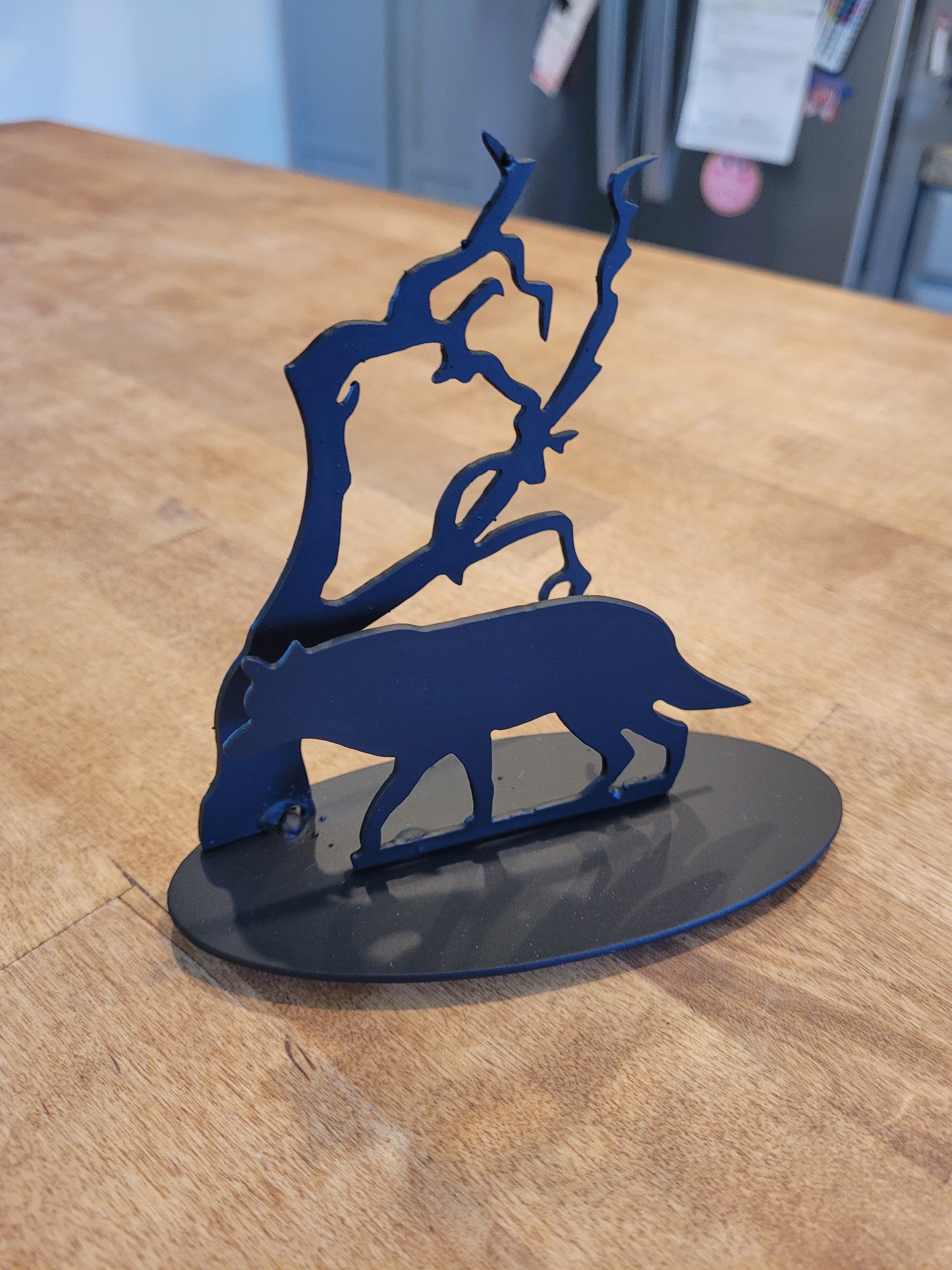 Sculpture - Lone wolf